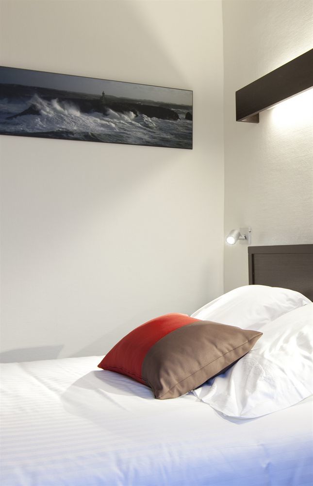 Logis Hotel Chateaubriand Nantes Esterno foto