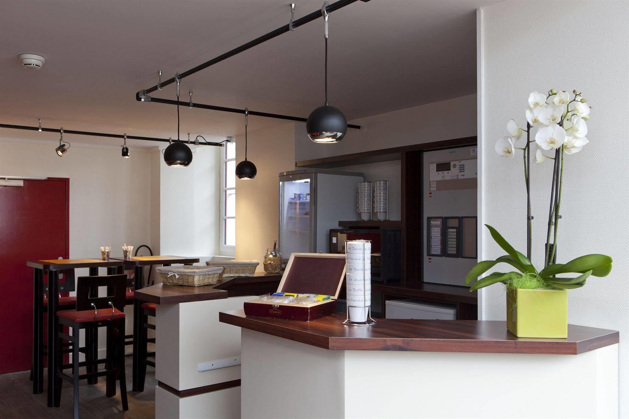 Logis Hotel Chateaubriand Nantes Esterno foto