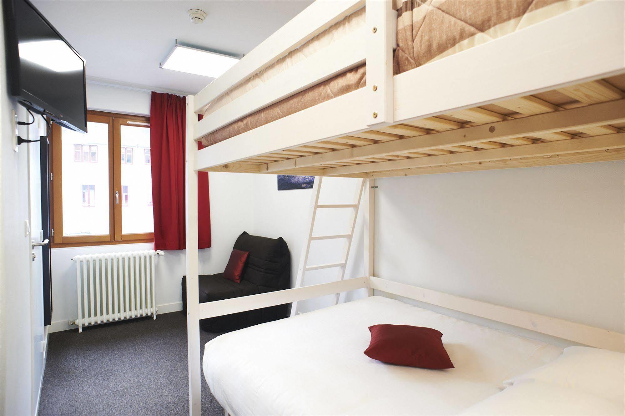 Logis Hotel Chateaubriand Nantes Esterno foto