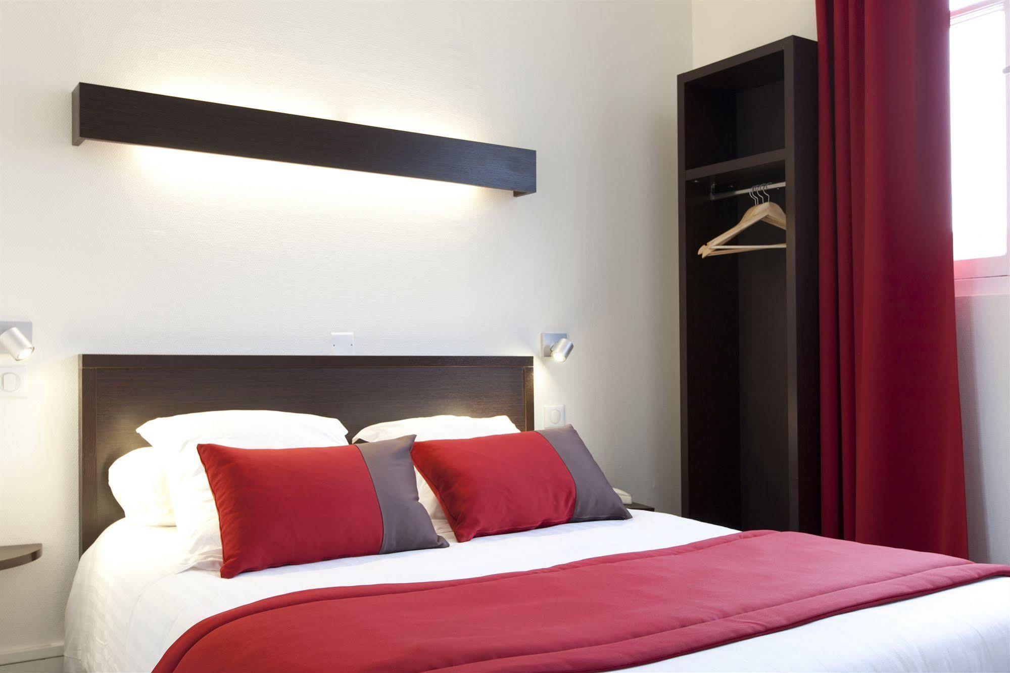 Logis Hotel Chateaubriand Nantes Esterno foto